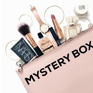 🌟4x Host Pick🌟🎁 Women’s Mystery Box 🎁